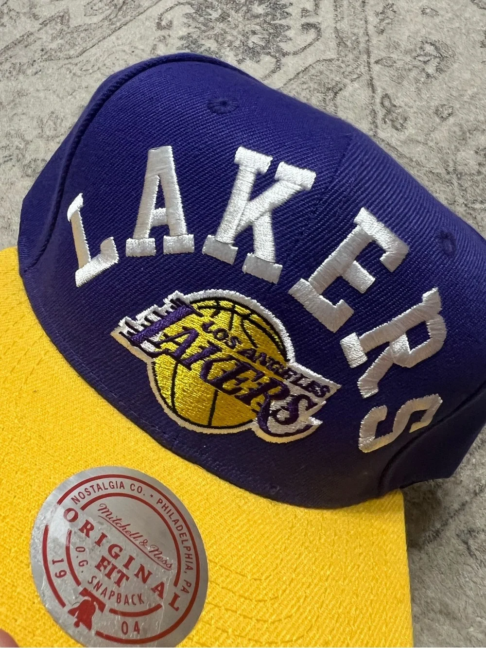 purple and gold Mitchell & Ness Los Angeles Lakers snapback NBA